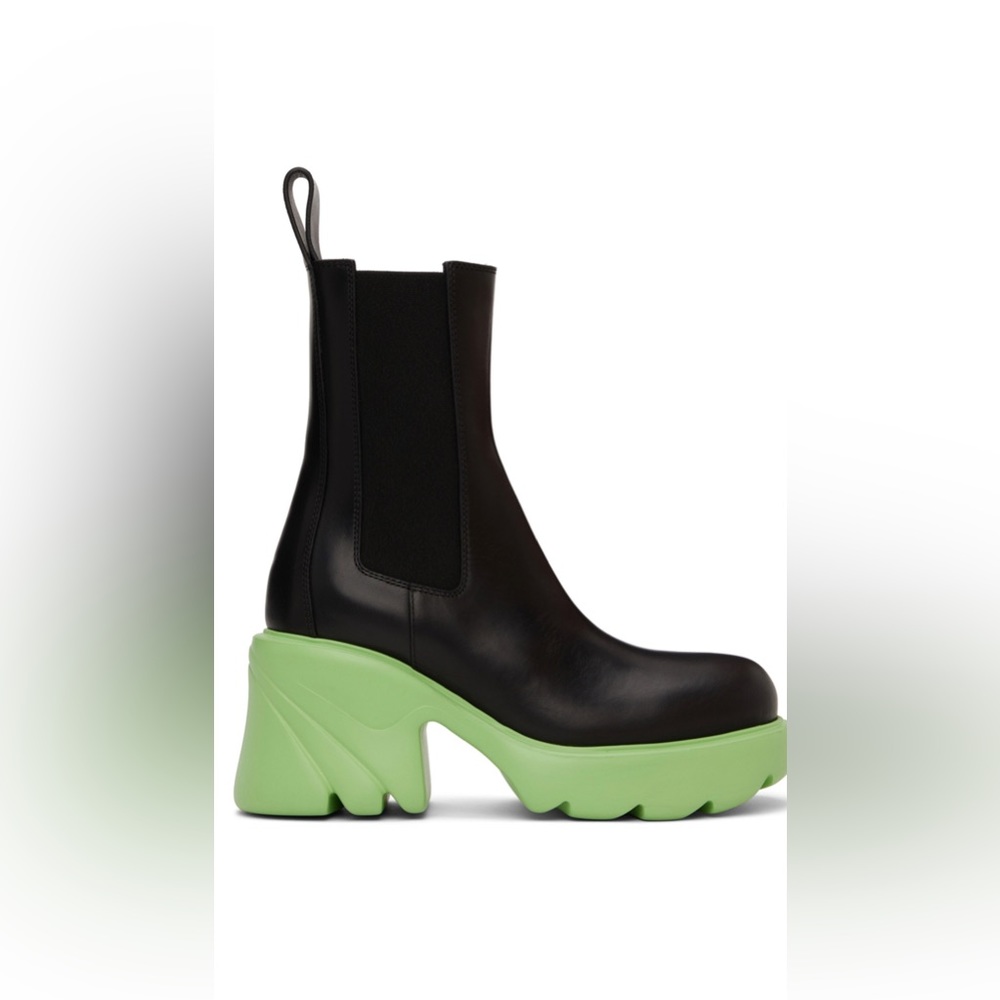 Bottega Veneta black flash chealsea boots